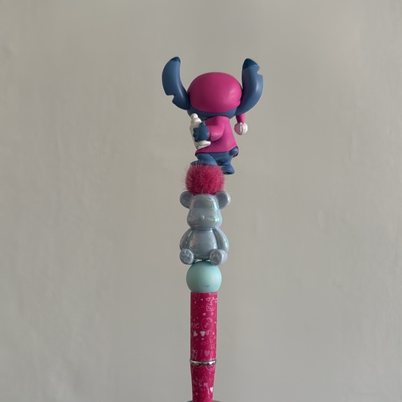 ✨✨SOLD✨✨Stitch in PJs Disney Handcrafted Pen - Picture 3 of 5